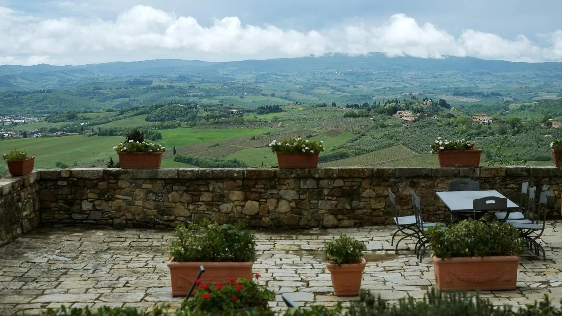 בית חווה הוילה פוג'יבונסי Fattoria Di Cinciano